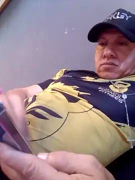 Snapshot of will1980 chatting on February 9, 2026, 2:54 pm will1980 online show from February 9, 2026, 2:54 pm