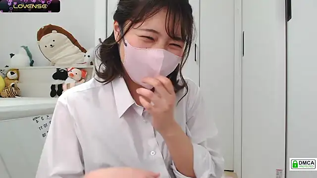 Snapshot of SUZU_ chatting on January 15, 2025, 1:09 pm SUZU online show from January 15, 2025, 1:09 pm