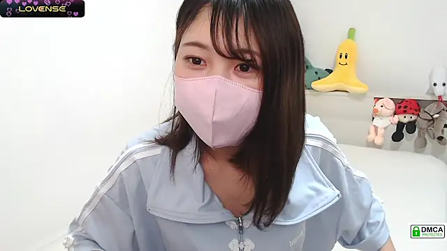 Snapshot of SUZU_ chatting on February 16, 2025, 4:09 am SUZU online show from February 16, 2025, 4:09 am