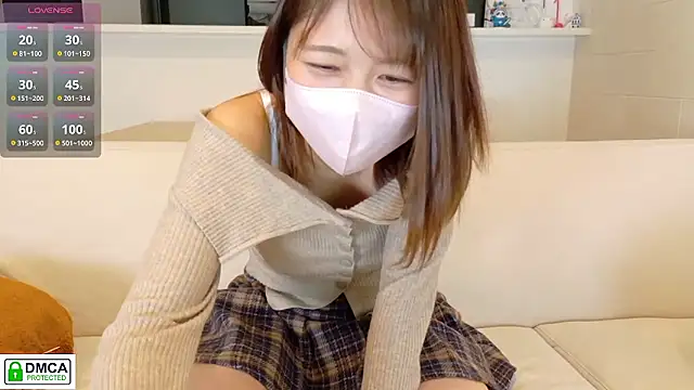 Snapshot of SUZU_ chatting on September 16, 2025, 3:13 pm SUZU online show from September 16, 2025, 3:13 pm