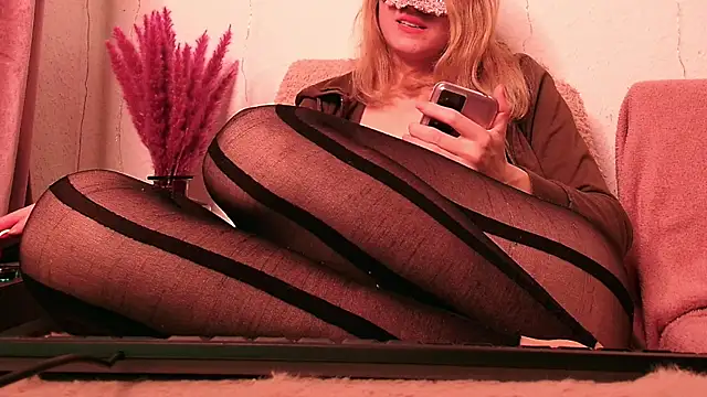 SecretAnni online show from December 28, 2024, 8:36 pm