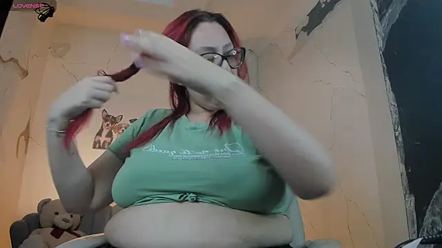 Snapshot of NiickyJones chatting on November 4, 2025, 8:52 pm NiickyJones online show from November 4, 2025, 8:52 pm