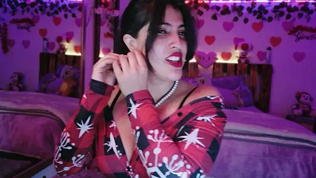 azahar  ziiz online show from April 25, 2026, 12:57 am