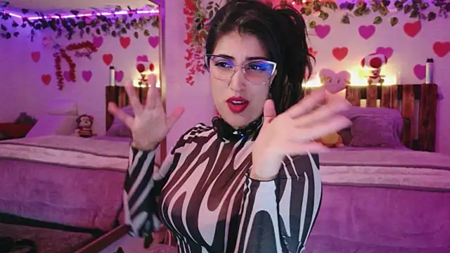 azahar  ziiz online show from July 27, 2026, 11:34 pm