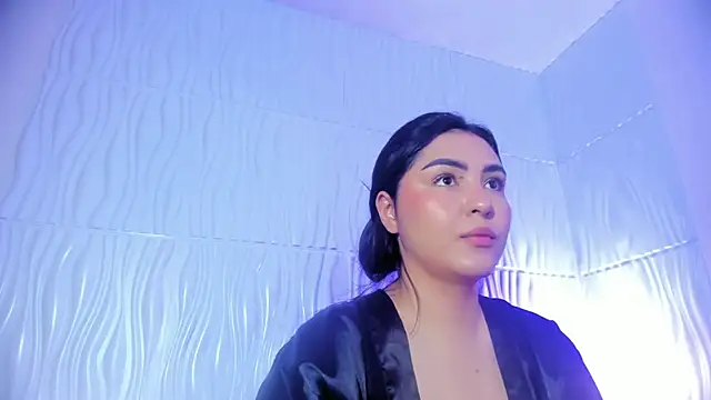 Snapshot of Abby__colins chatting on September 19, 2025, 9:48 pm Abby colins online show from September 19, 2025, 9:48 pm