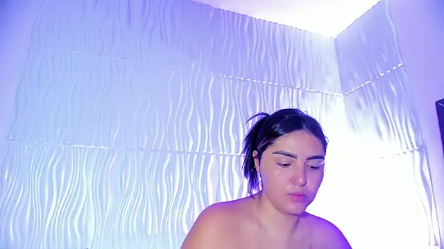 Abby  colins online show from January 16, 2026, 4:33 pm