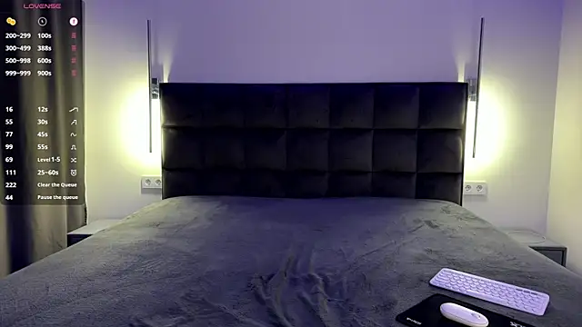 NotElis online show from April 4, 2026, 2:58 pm