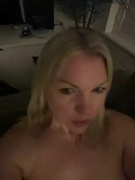 sedymilf online show from December 17, 2025, 1:22 am