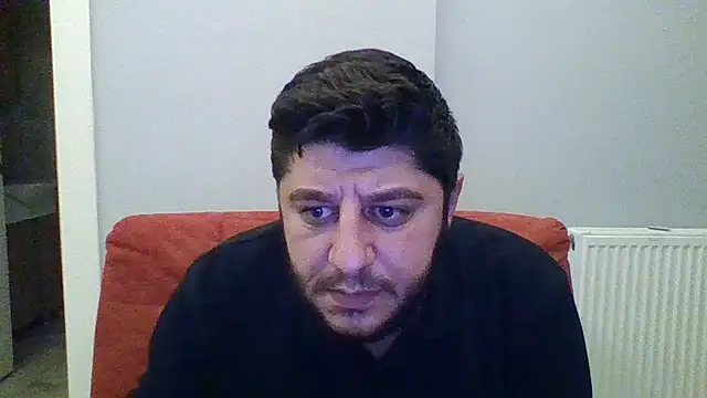 erkekkkadam online show from May 7, 2026, 6:57 pm