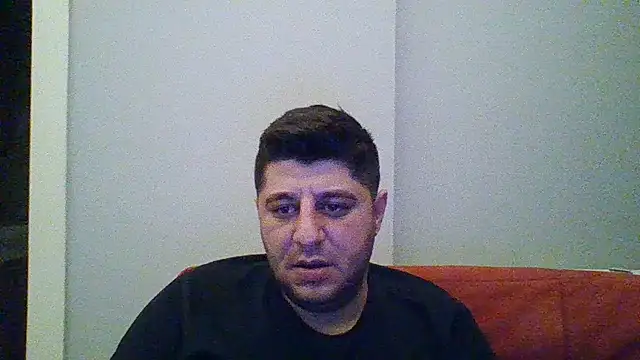 erkekkkadam online show from May 12, 2026, 6:49 pm