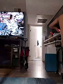 Snapshot of ft2022W chatting on February 7, 2025, 6:24 pm ft2022W online show from February 7, 2025, 6:24 pm