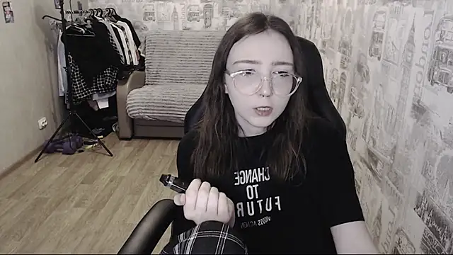 AmeliaKamishiro online show from December 13, 2024, 12:17 pm