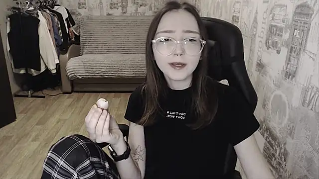 AmeliaKamishiro online show from January 10, 2025, 4:30 pm