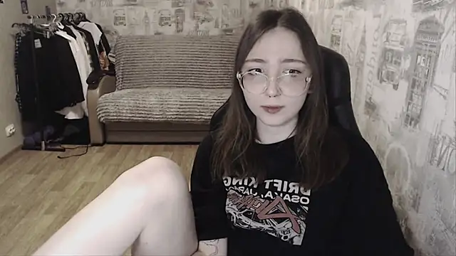 AmeliaKamishiro online show from January 17, 2025, 3:22 pm