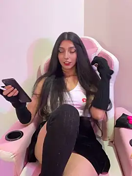 Felicia smok3 online show from April 10, 2026, 2:39 am