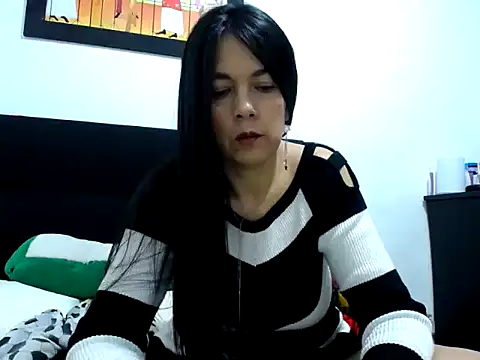 Snapshot of Alexxawinter chatting on November 15, 2025, 2:31 am Alexxawinter online show from November 15, 2025, 2:31 am