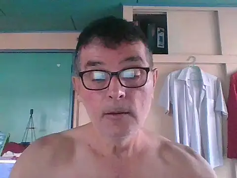 Snapshot of kavir-sebastien chatting on October 21, 2025, 2:18 pm kavir-sebastien online show from October 21, 2025, 2:18 pm