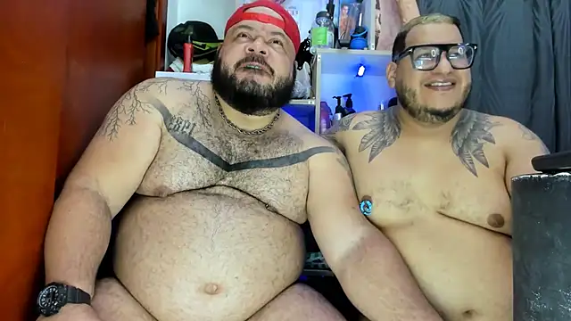 Snapshot of Latino_bigcock chatting on December 5, 2024, 3:28 pm Latino bigcock online show from December 5, 2024, 3:28 pm