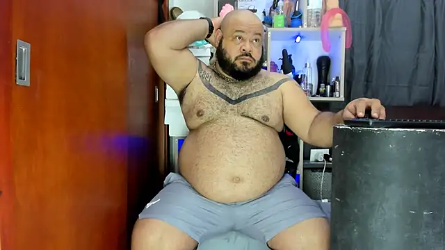 Snapshot of Latino_bigcock chatting on December 7, 2024, 8:38 pm Latino bigcock online show from December 7, 2024, 8:38 pm