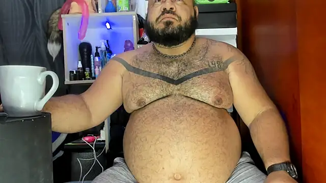 Snapshot of Latino_bigcock chatting on January 10, 2025, 5:02 pm Latino bigcock online show from January 10, 2025, 5:02 pm