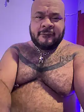 Snapshot of Latino_bigcock chatting on October 9, 2025, 1:03 am Latino bigcock online show from October 9, 2025, 1:03 am