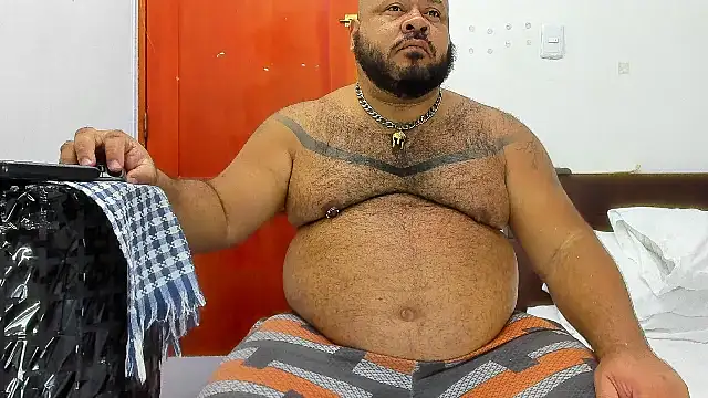 Snapshot of Latino_bigcock chatting on November 22, 2025, 3:27 am Latino bigcock online show from November 22, 2025, 3:27 am