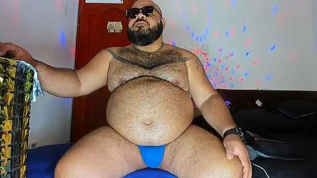 Latino bigcock online show from March 6, 2026, 10:39 pm