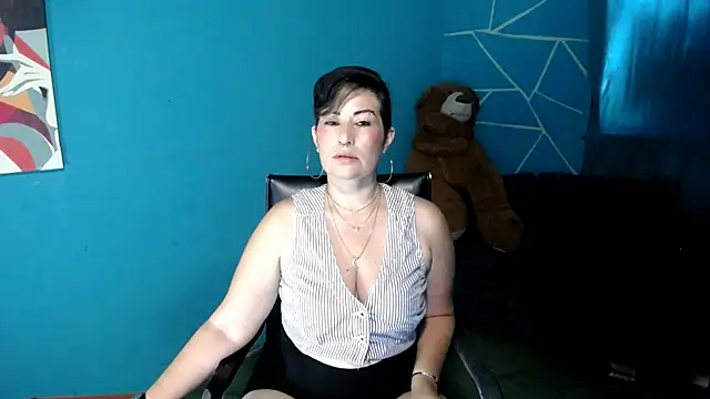 Snapshot of Sunny_rayz_ chatting on July 21, 2026, 5:59 pm Sunny rayz online show from July 21, 2026, 5:59 pm