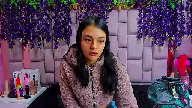 Snapshot of Bich_Anal_ chatting on January 7, 2025, 12:52 pm Bich Anal  online show from January 7, 2025, 12:52 pm