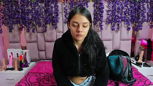 Snapshot of Bich_Anal_ chatting on January 14, 2025, 12:56 pm Bich Anal  online show from January 14, 2025, 12:56 pm