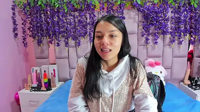 Snapshot of Bich_Anal_ chatting on February 1, 2025, 1:20 pm Bich Anal  online show from February 1, 2025, 1:20 pm