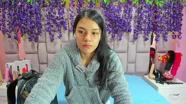 Snapshot of Bich_Anal_ chatting on February 4, 2025, 1:27 pm Bich Anal  online show from February 4, 2025, 1:27 pm