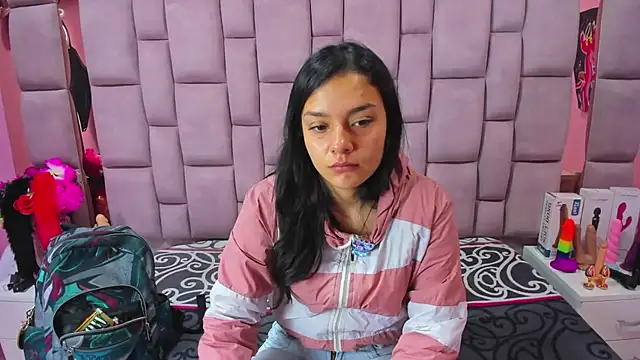 Snapshot of Bich_Anal_ chatting on February 27, 2025, 1:38 pm Bich Anal  online show from February 27, 2025, 1:38 pm