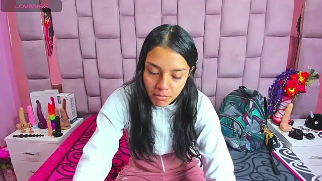 Snapshot of Bich_Anal_ chatting on March 13, 2025, 1:18 pm Bich Anal  online show from March 13, 2025, 1:18 pm