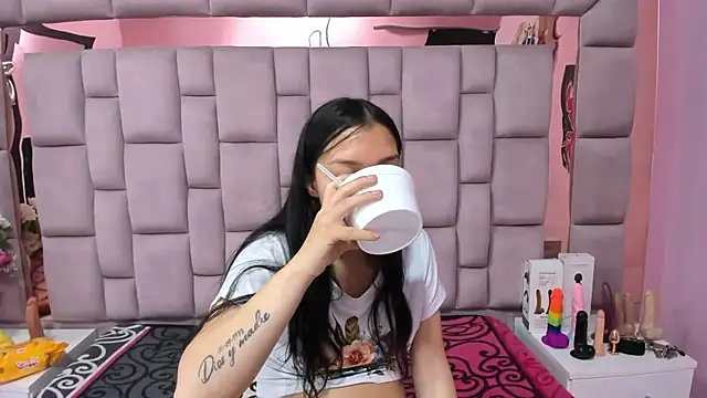 Snapshot of Bich_Anal_ chatting on September 12, 2025, 2:17 pm Bich Anal  online show from September 12, 2025, 2:17 pm