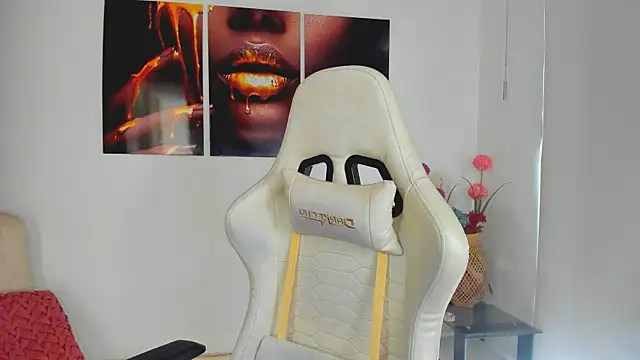 ScarlettMalbec online show from October 29, 2025, 9:16 pm