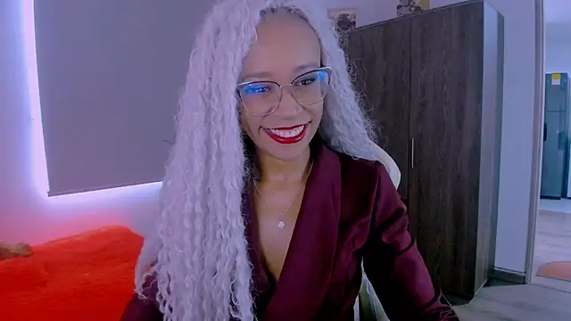 ScarlettMalbec online show from July 7, 2026, 8:35 pm