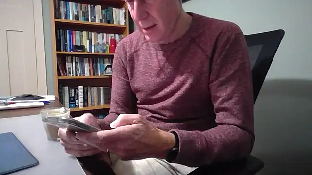 jiggy77777 online show from February 10, 2026, 9:41 pm