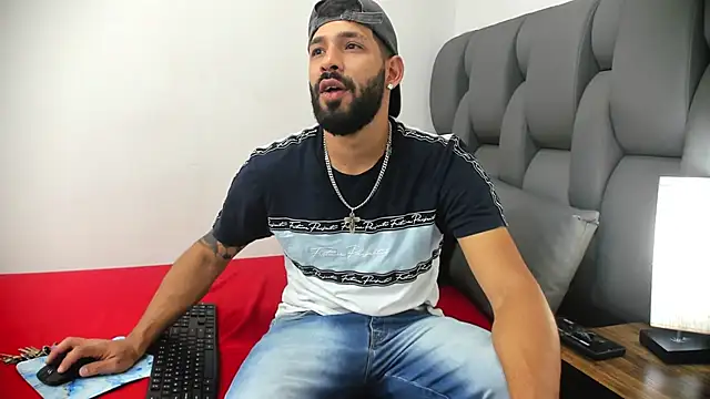 Thiagogomez online show from March 30, 2026, 7:04 pm