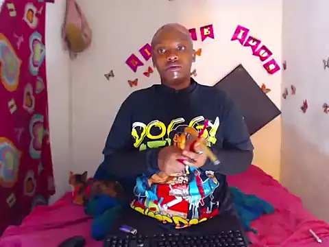 Snapshot of The_wickles_4443 chatting on November 19, 2025, 6:13 am The wickles 4443 online show from November 19, 2025, 6:13 am