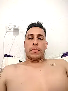 Snapshot of andresardila chatting on December 7, 2024, 8:27 pm andresardila online show from December 7, 2024, 8:27 pm