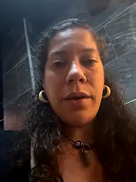 Snapshot of Bigbuttbrooklynn chatting on October 4, 2025, 4:32 am Bigbuttbrooklynn online show from October 4, 2025, 4:32 am