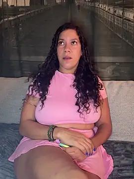 Snapshot of Bigbuttbrooklynn chatting on October 19, 2025, 2:34 am Bigbuttbrooklynn online show from October 19, 2025, 2:34 am