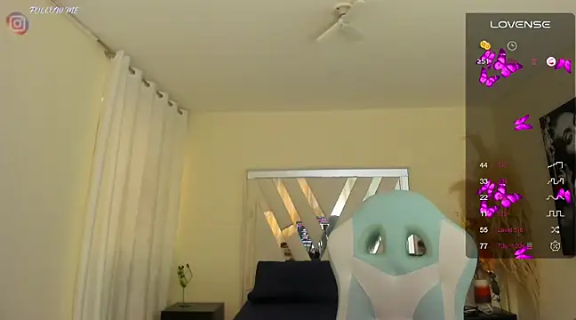 Snapshot of Karla_Rodriguezx chatting on February 21, 2025, 3:32 pm Karla Rodriguezx online show from February 21, 2025, 3:32 pm