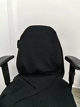 lovely zara online show from October 10, 2025, 6:40 pm