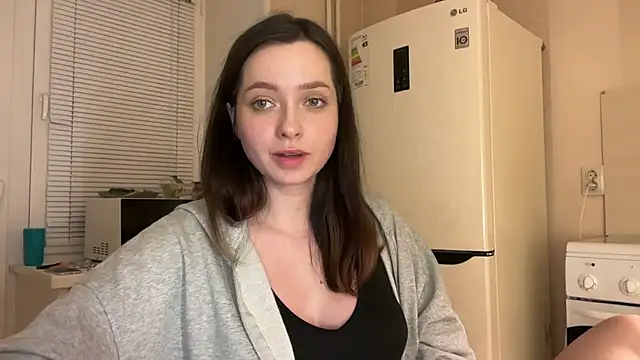  liatris  online show from September 17, 2025, 3:35 pm