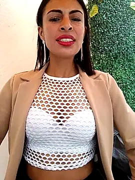 Astrid-- online show from February 25, 2025, 3:27 pm