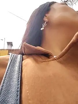 Astrid-- online show from September 10, 2025, 3:01 pm