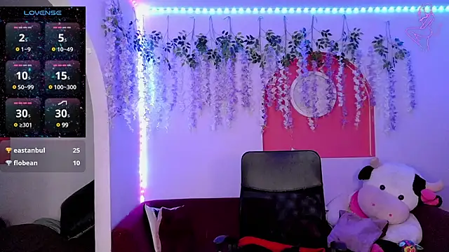 ValentinaMiller  online show from February 7, 2025, 6:24 pm