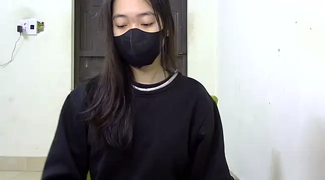 Snapshot of DA-EUN chatting on February 21, 2025, 3:01 am DA-EUN online show from February 21, 2025, 3:01 am